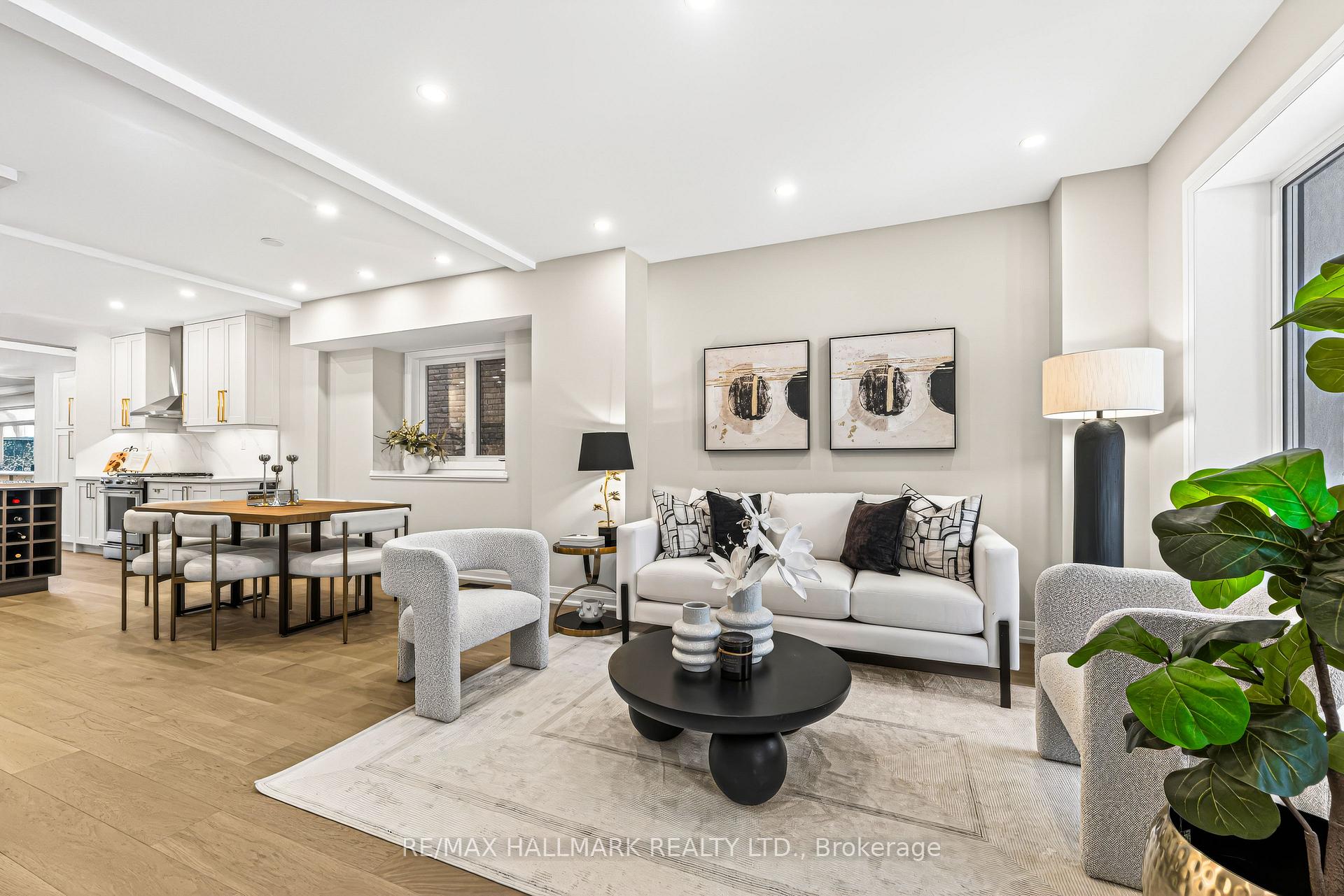 47 Harcourt Avenue, Toronto E01 — photo 3 of 5