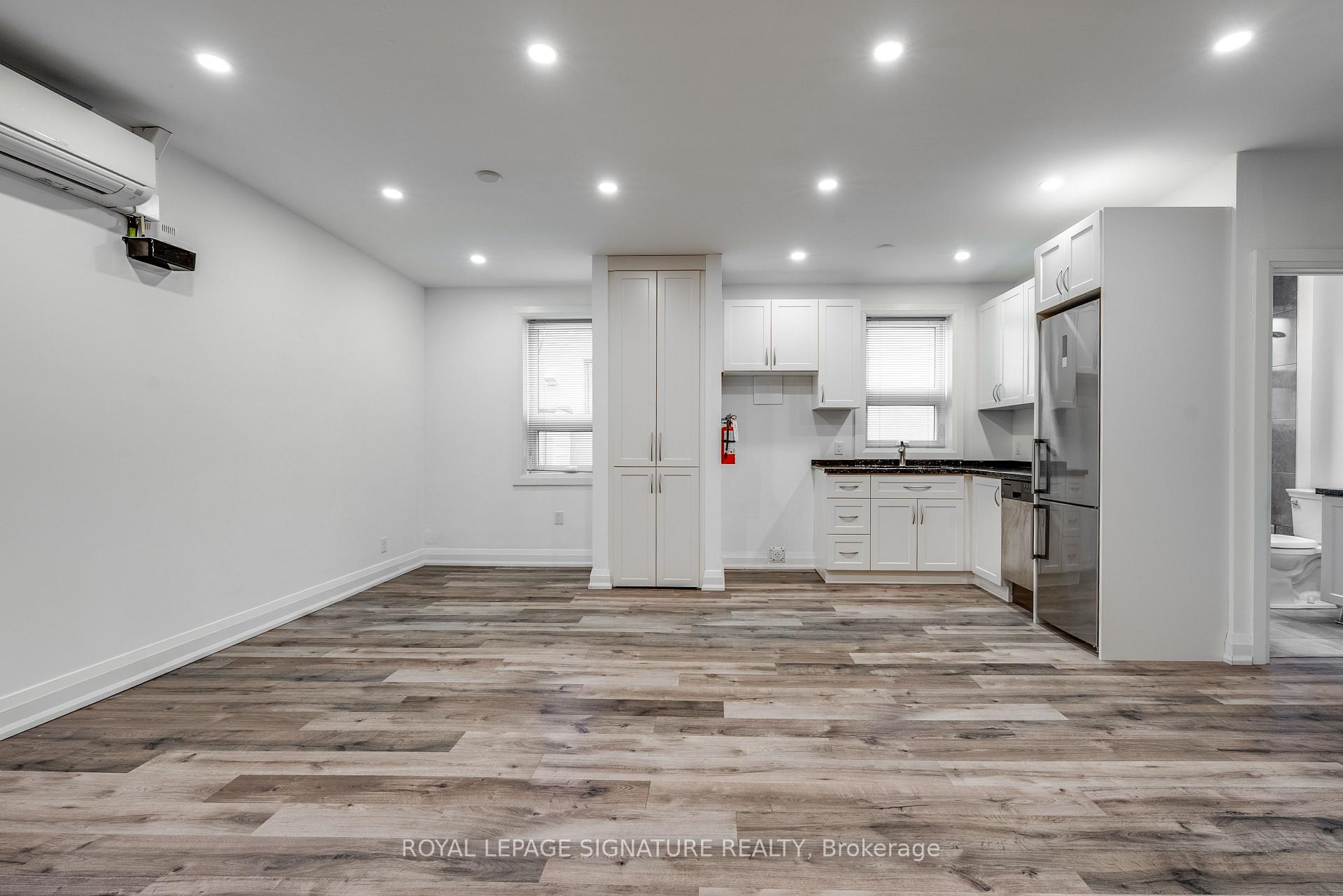 421 Danforth Avenue 2, Toronto E01 — photo 5 of 5