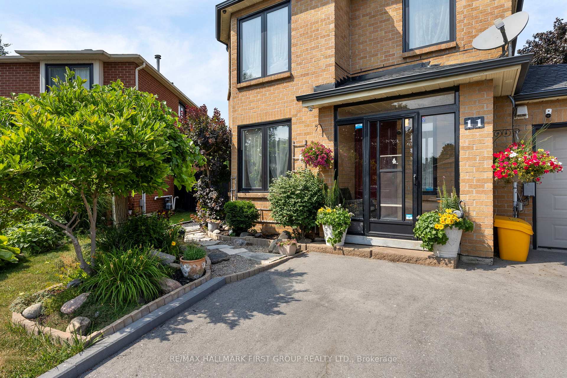 11 Bowers Court, Ajax — photo 3 of 5