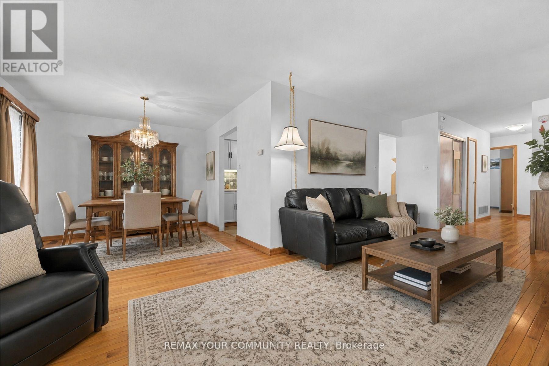 21 Wright Crescent, Ajax — photo 3 of 5