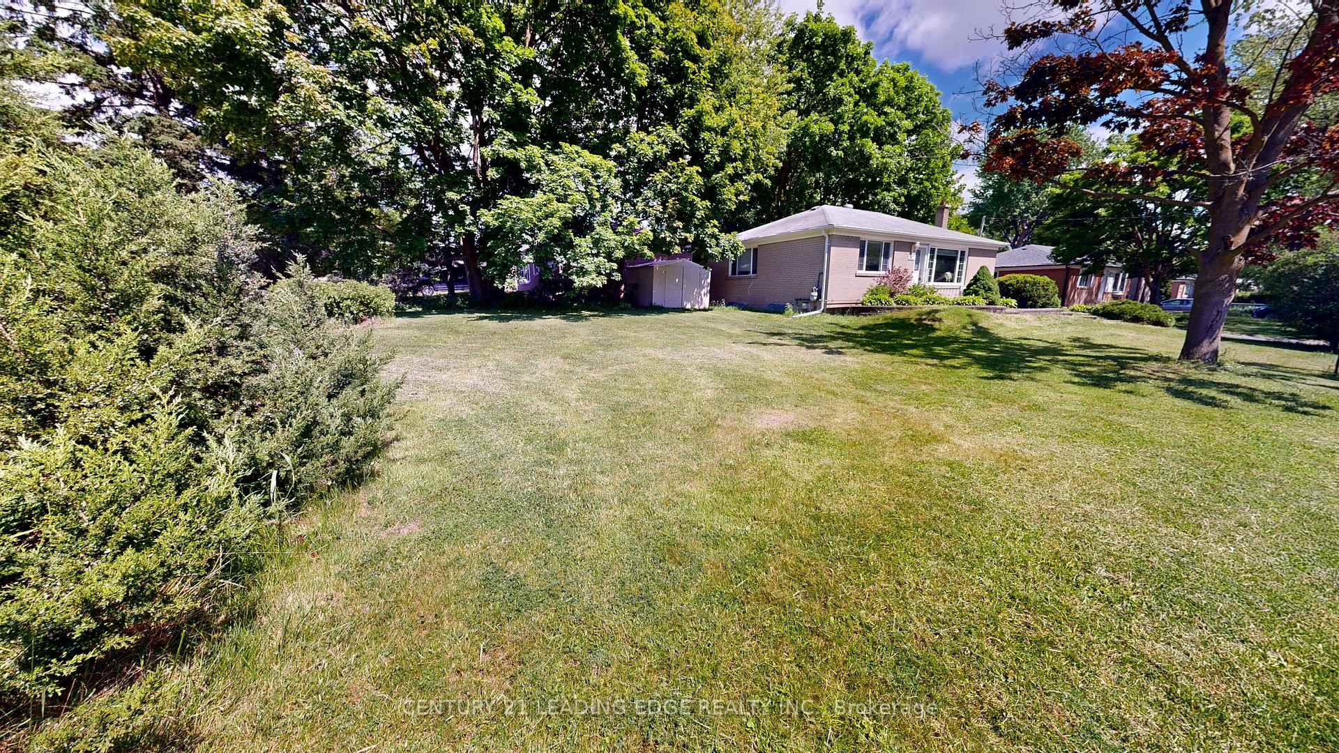 11 Hiley Avenue, Ajax — photo 4 of 5