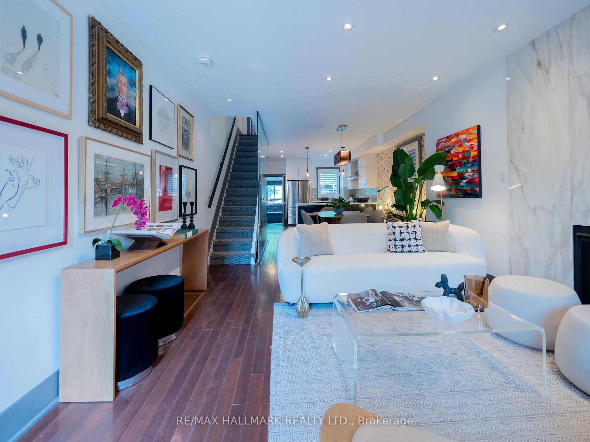 164 Langley Avenue, Toronto E01 — photo 3 of 5
