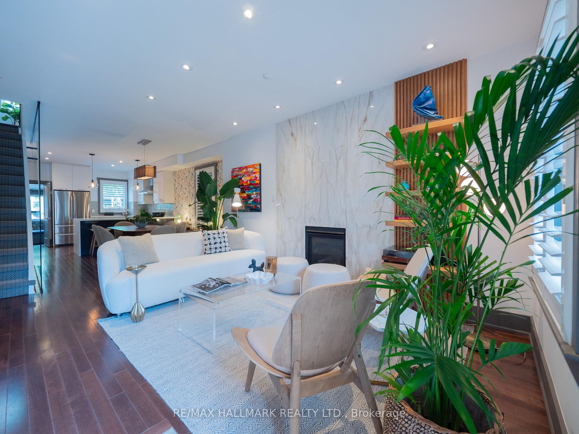 164 Langley Avenue, Toronto E01 — photo 4 of 5