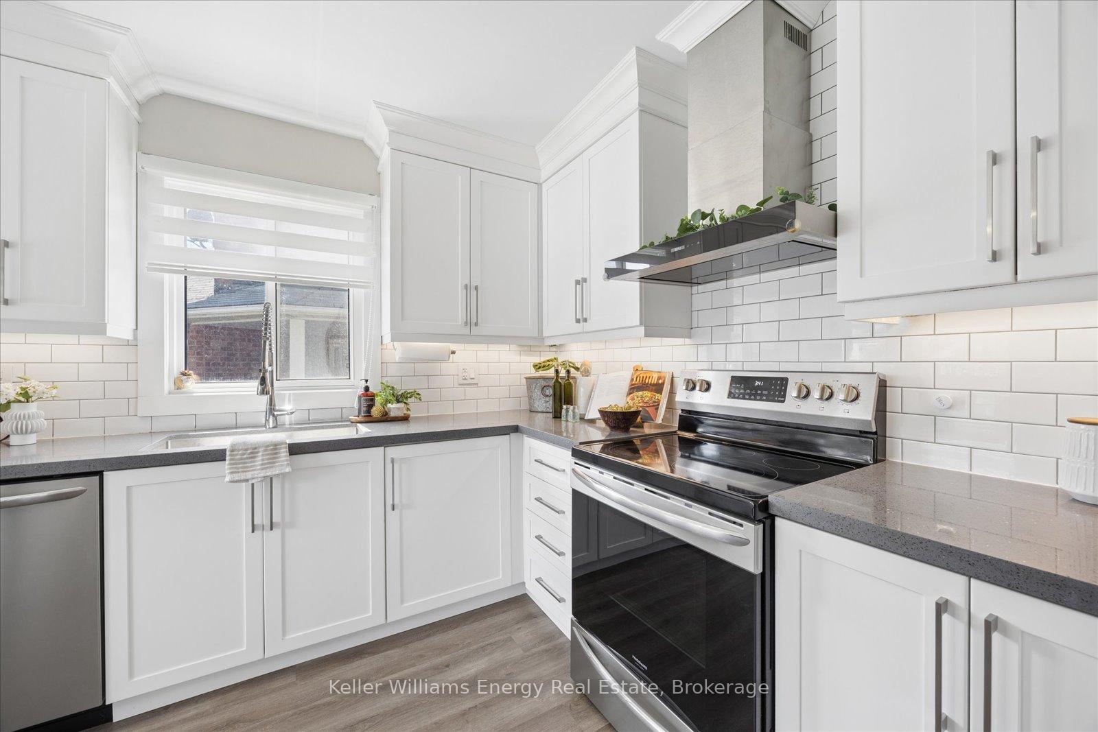 6 Herriman Street, Clarington, ON L1C 4L6