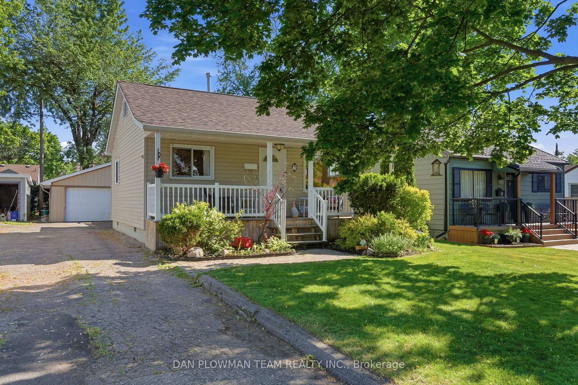 7 Beech Street, Ajax — photo 2 of 5