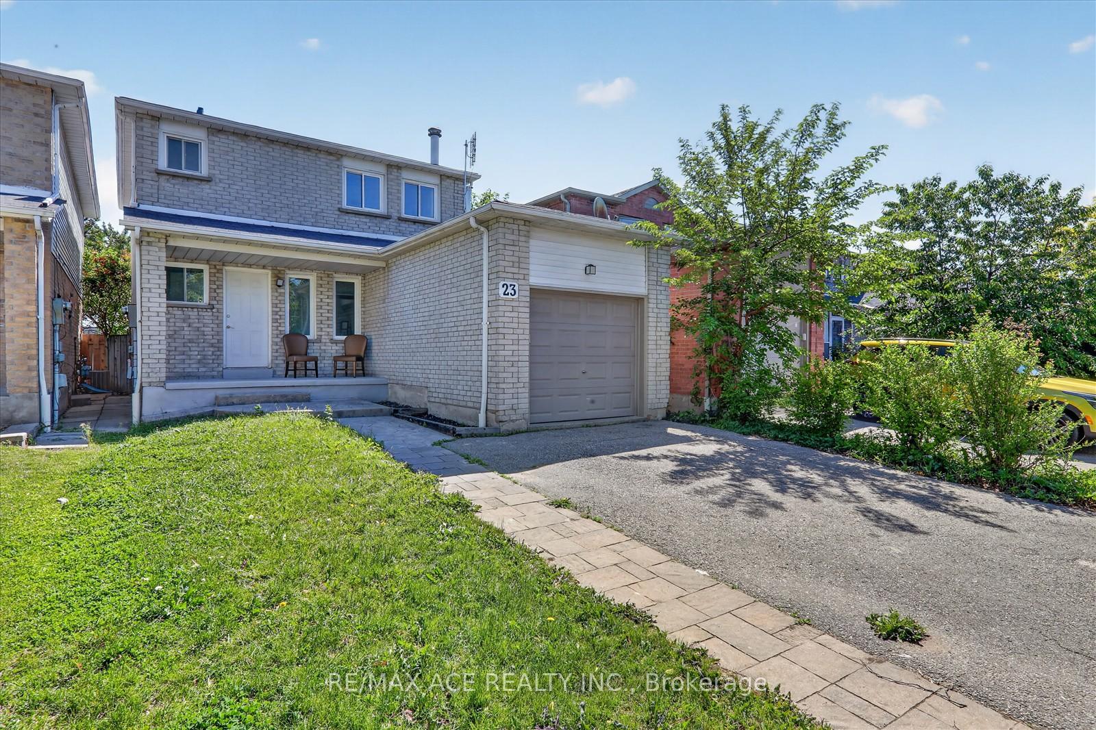 23 Chalmers Crescent, Ajax — photo 4 of 5