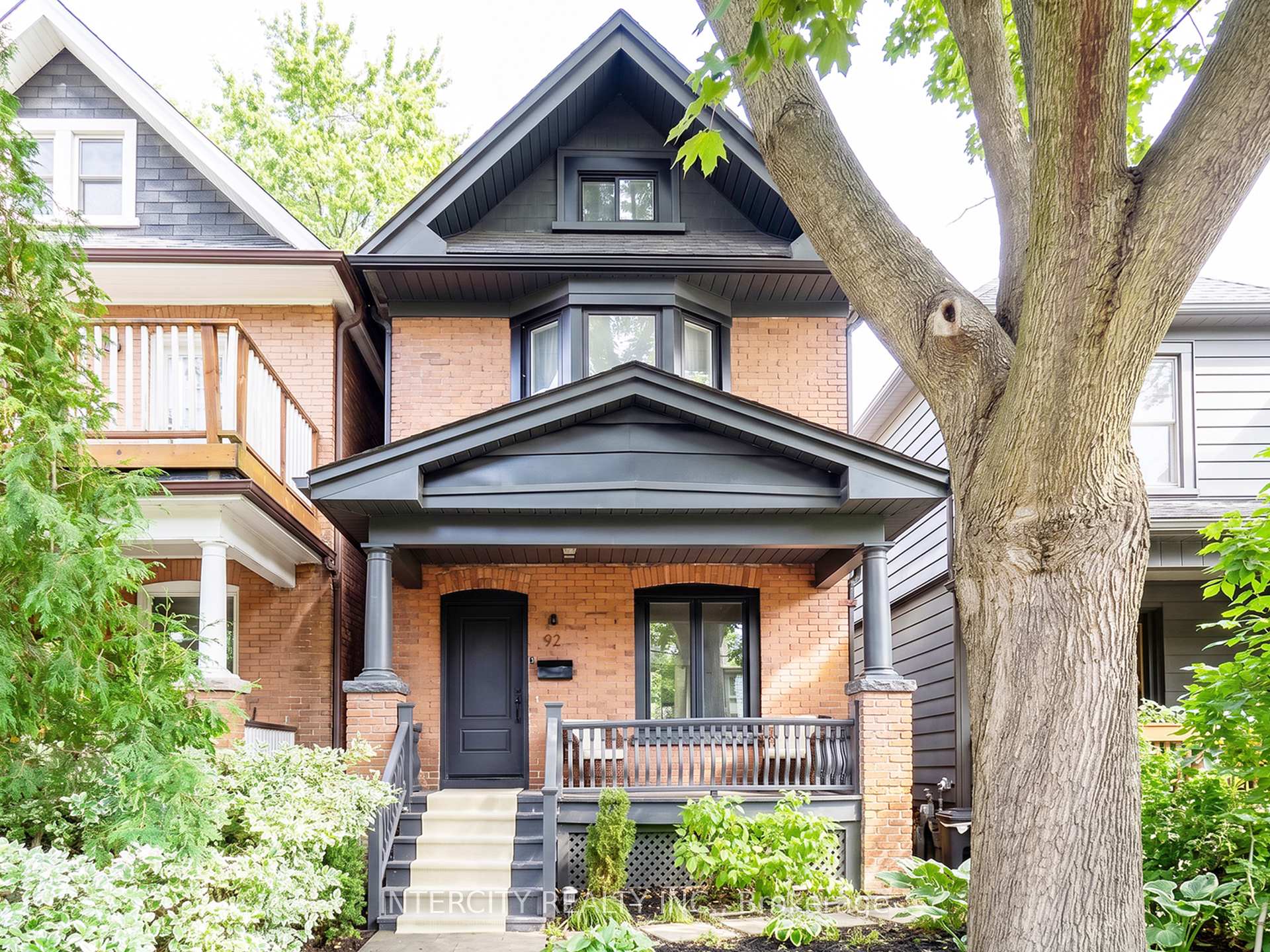 92 Dagmar Avenue, Toronto E01, ON M4M 1W2 — Toronto E01, Ontario