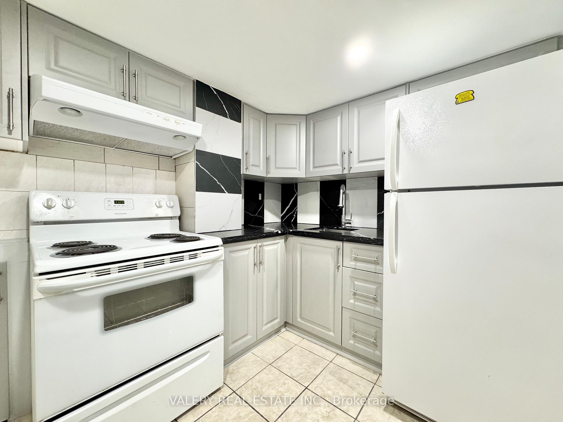 94 Reed Drive 2, Ajax, ON L1S 6T6 — Ajax, Ontario