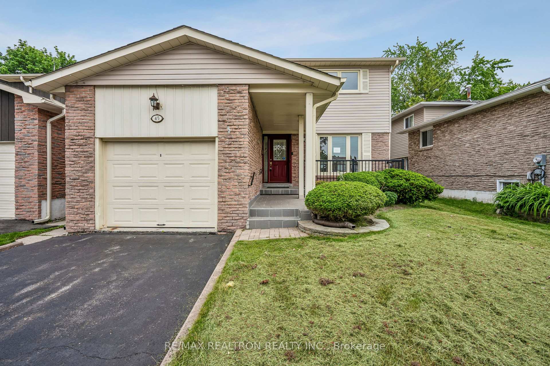45 Fireside Drive, Toronto E11, ON M1B 2C9