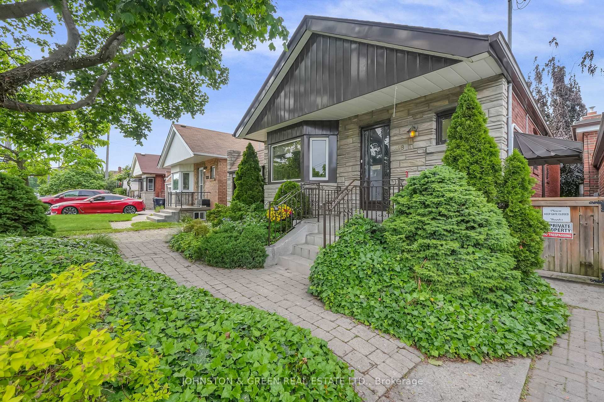 498 Plains Road, Toronto E03 — photo 2 of 5