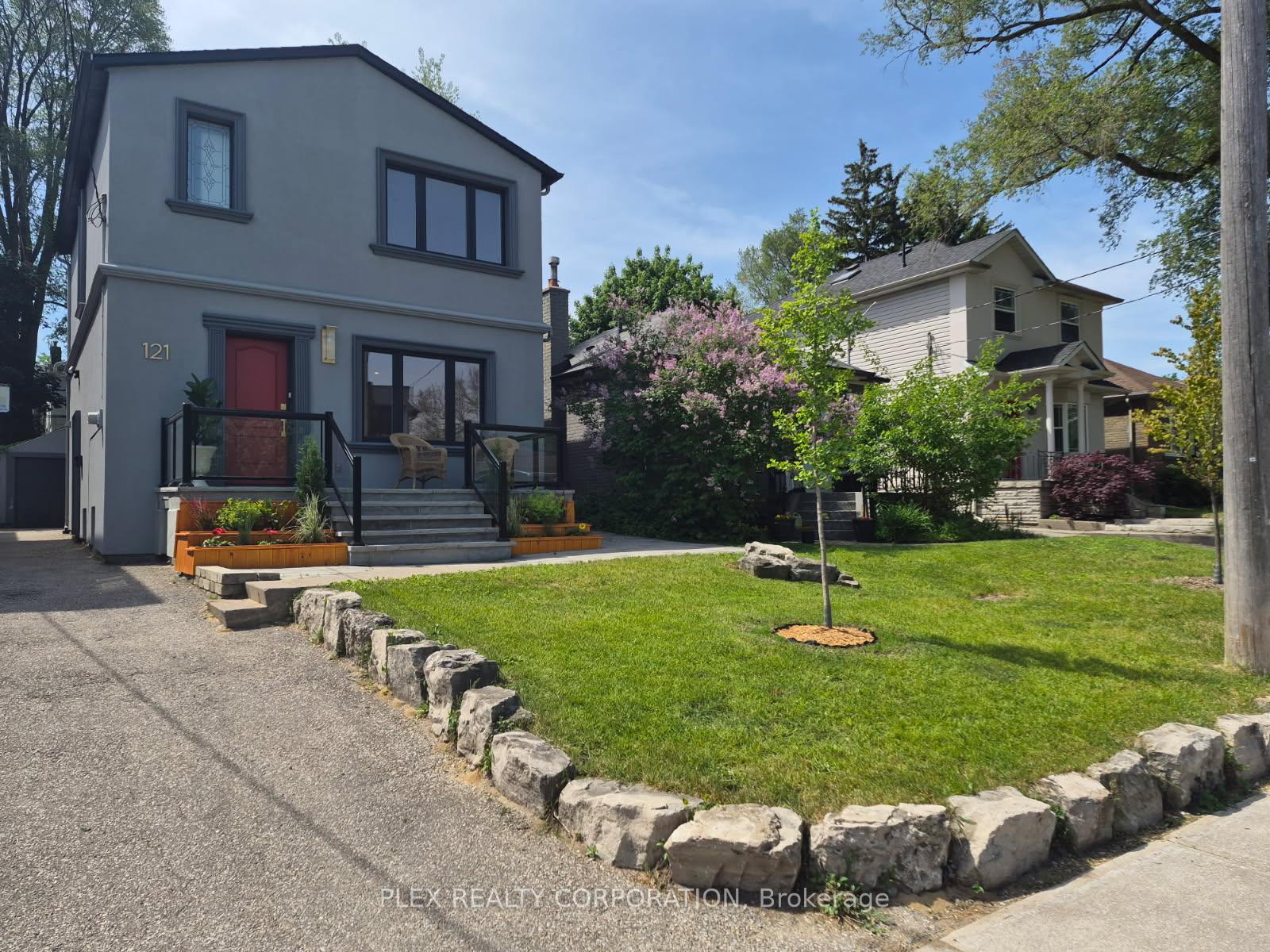 121 Virginia Avenue, Toronto E03 — photo 2 of 5