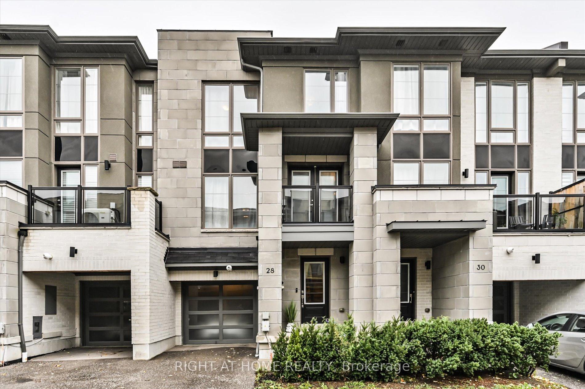 28 Pallock Hill Way, Whitby, ON L1R 0N5