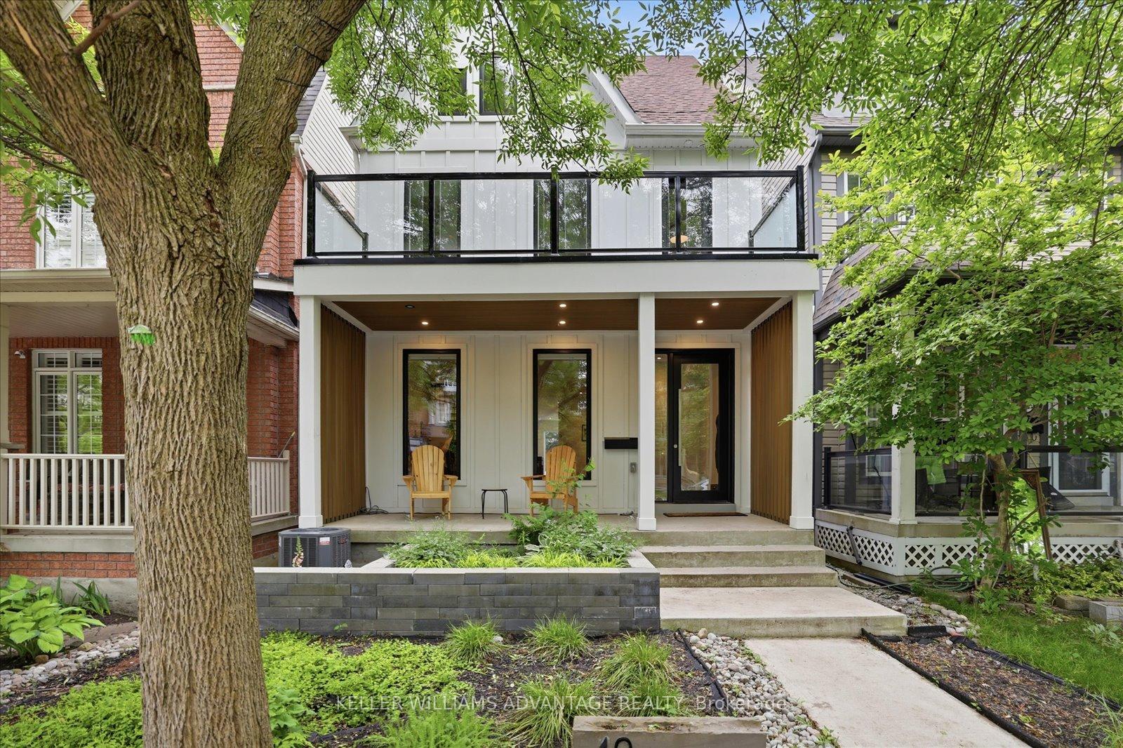40 Sarah Ashbridge Avenue Main, Toronto E02, ON M4L 3Y9
