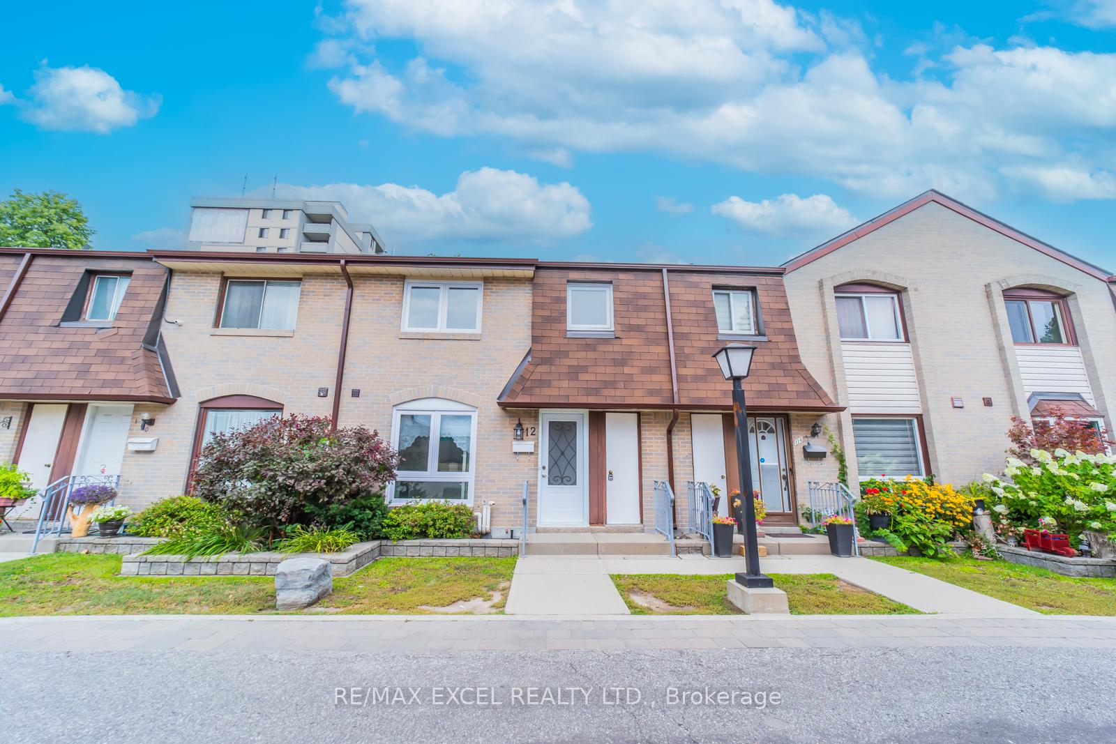 21 Livonia Place 112, Toronto E09, ON M1E 4W5