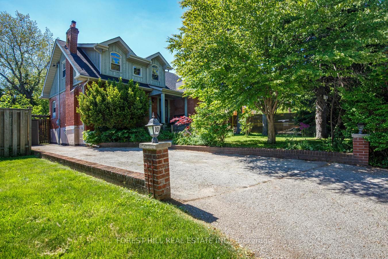 10 Highcliff Crescent, Toronto E08, ON M1M 1A6