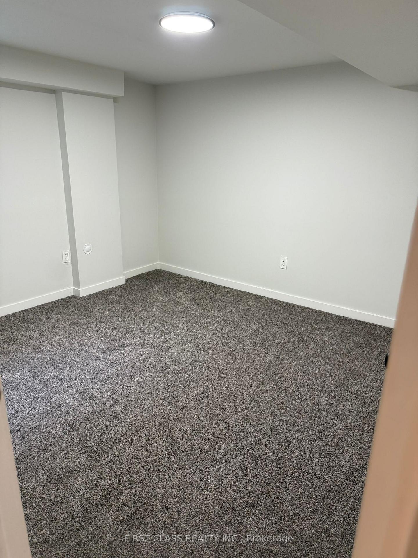 259 Floyd Avenue Bsmnt, Toronto E03 — photo 4 of 5