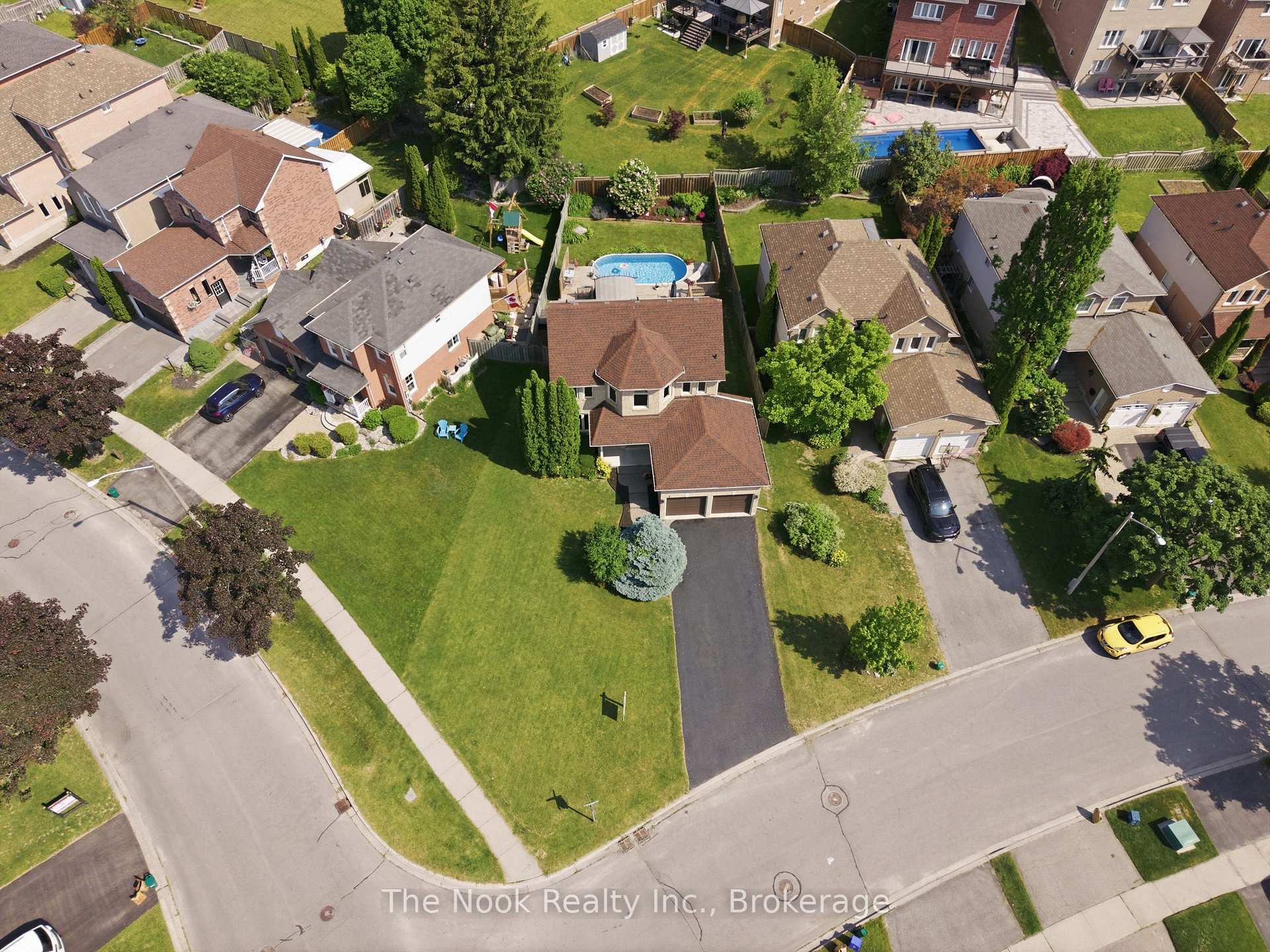 2 IRELAND Street, Clarington, ON L1C 4T9