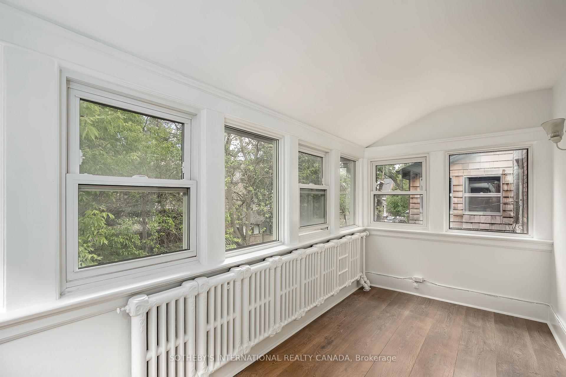 38 Browning Avenue Upper, Toronto E03 — photo 5 of 5