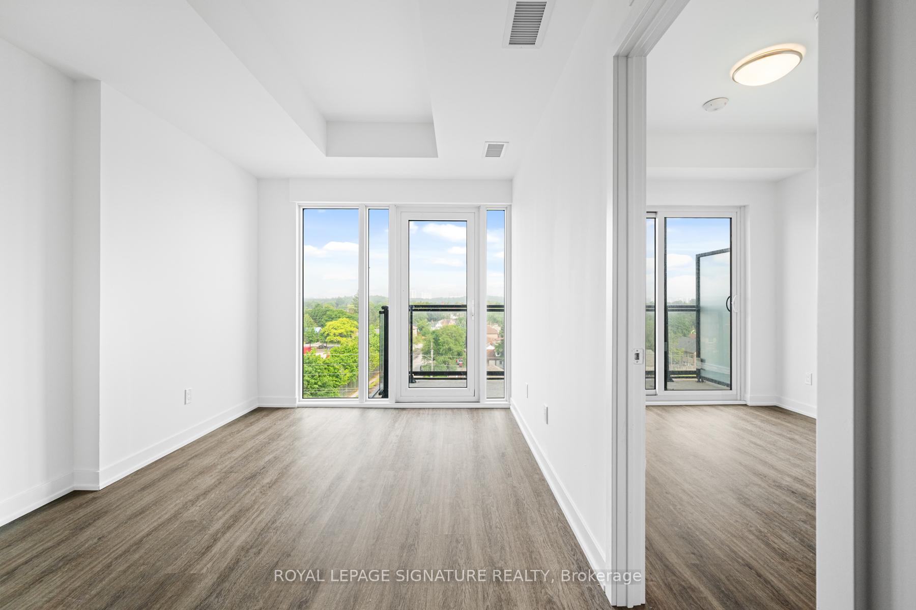 4569 Kingston Road 706, Toronto E10 — photo 3 of 5
