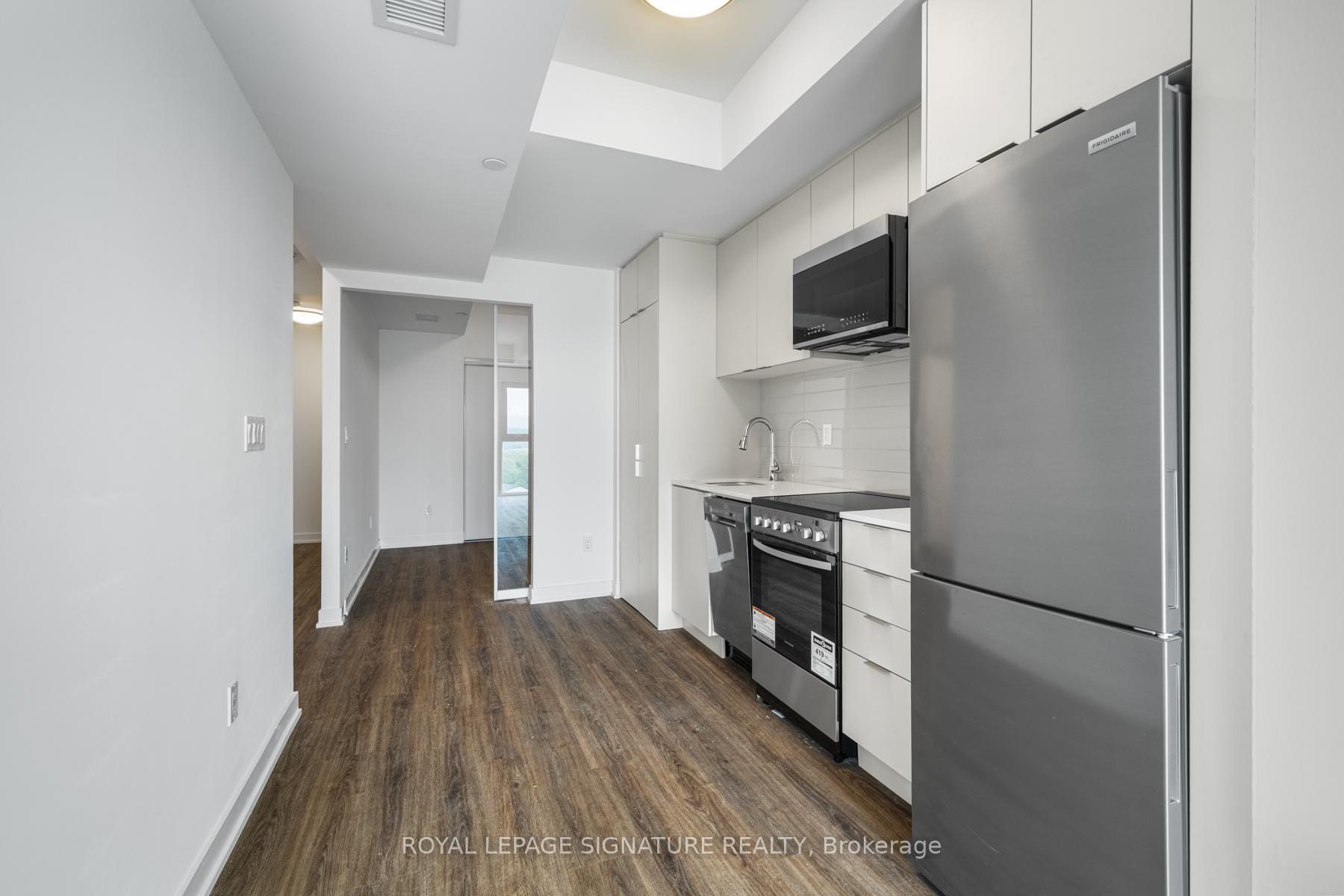 4569 Kingston Road 1005, Toronto E10 — photo 2 of 5