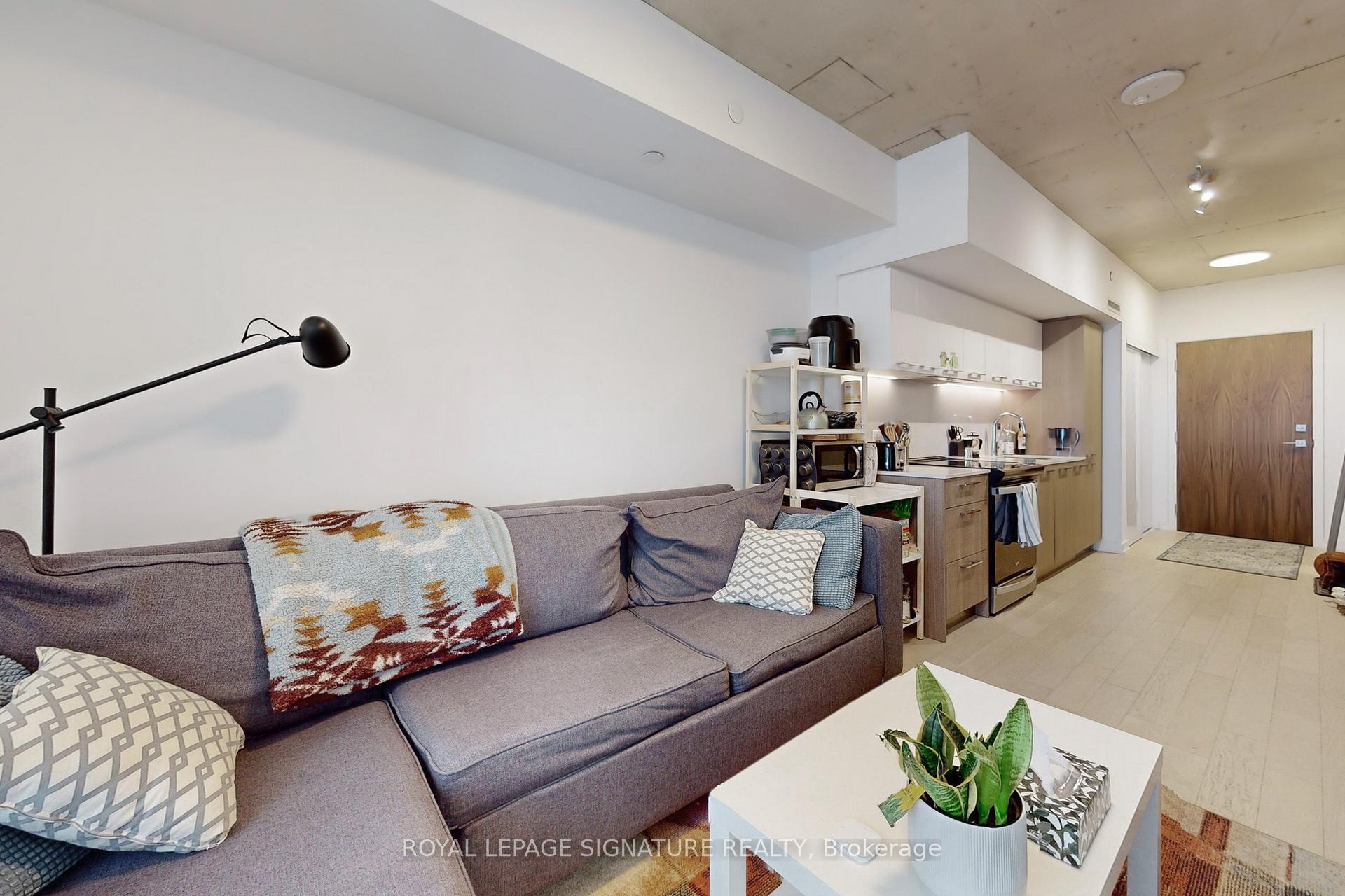 45 Baseball Place 303, Toronto E01 — photo 3 of 5