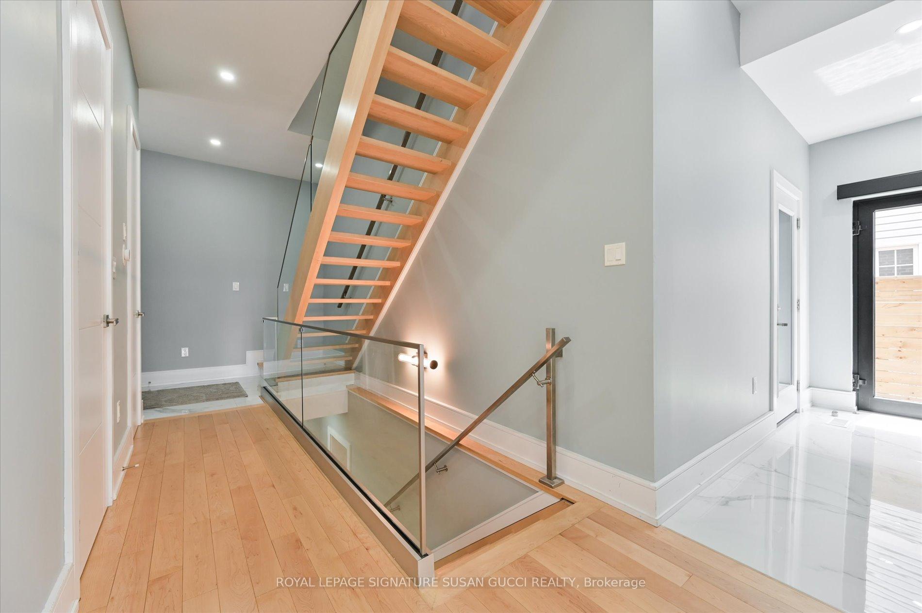 96 Squires Avenue, Toronto E03 — photo 5 of 5