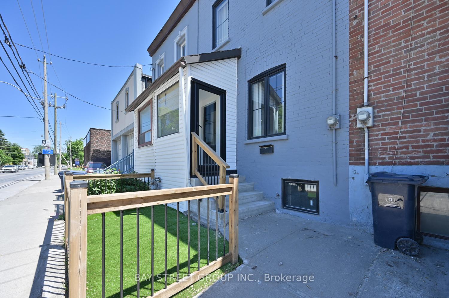 547 Eastern Avenue, Toronto E01 — photo 2 of 5