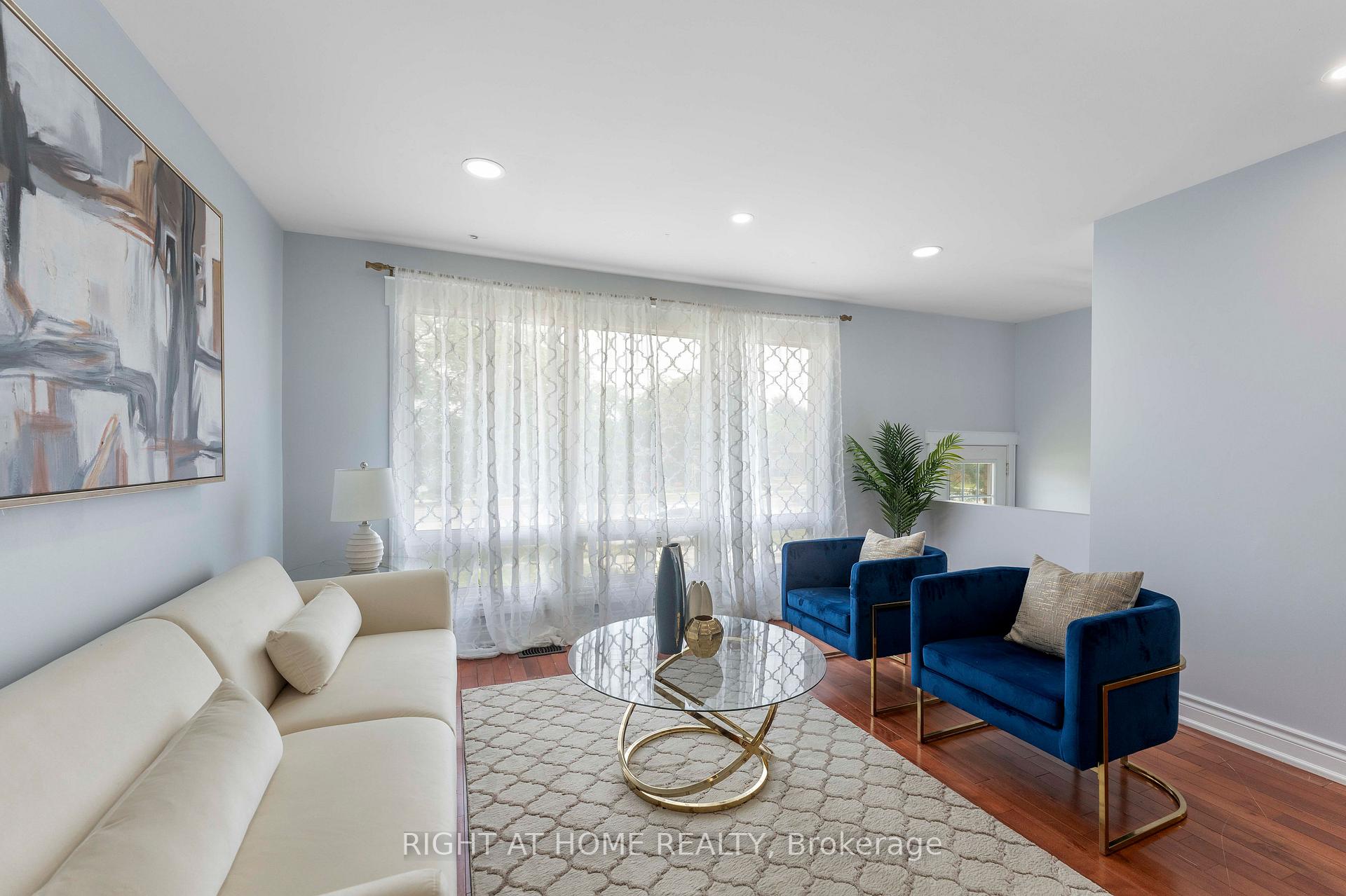 608 Mccowan Road, Toronto E09, ON M1J 1K1