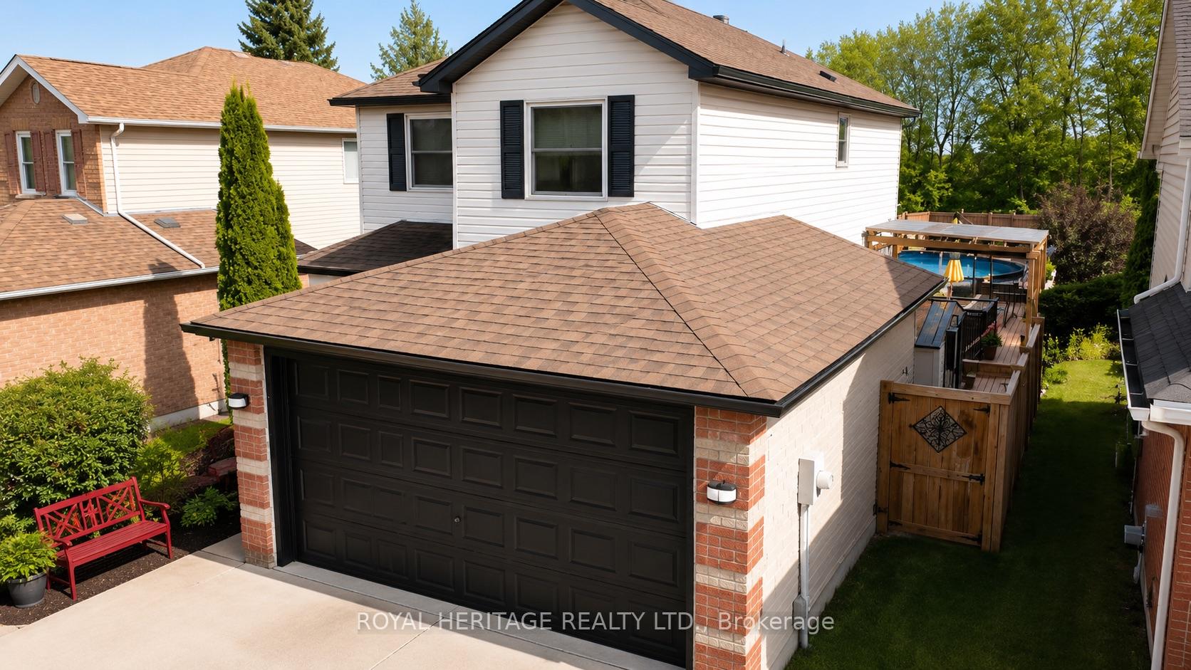 23 Hooper Square, Clarington, ON L1C 4X7