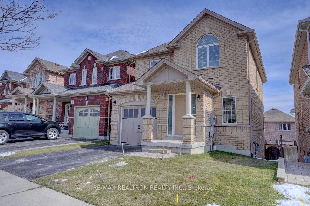 21 Shapland Crescent Main & 2nd, Ajax, ON L1Z 0K2