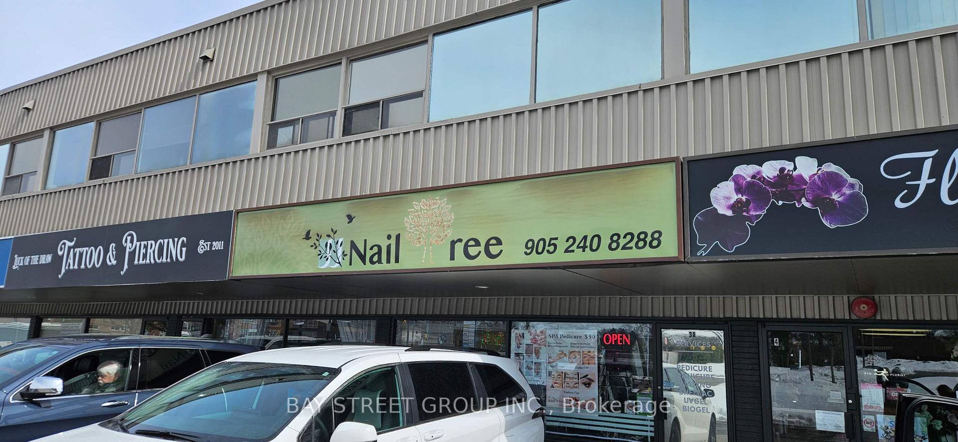 650 King Street E 3A, Oshawa, ON L1H 1G5