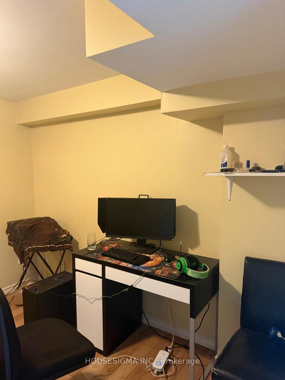 19 Granard Boulevard Basement, Toronto E08, ON M1M 2E2