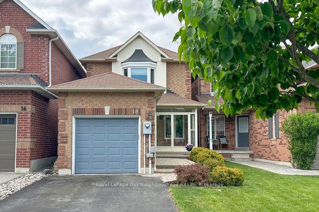 18 Threadgold Court, Whitby, ON L1P 1L9