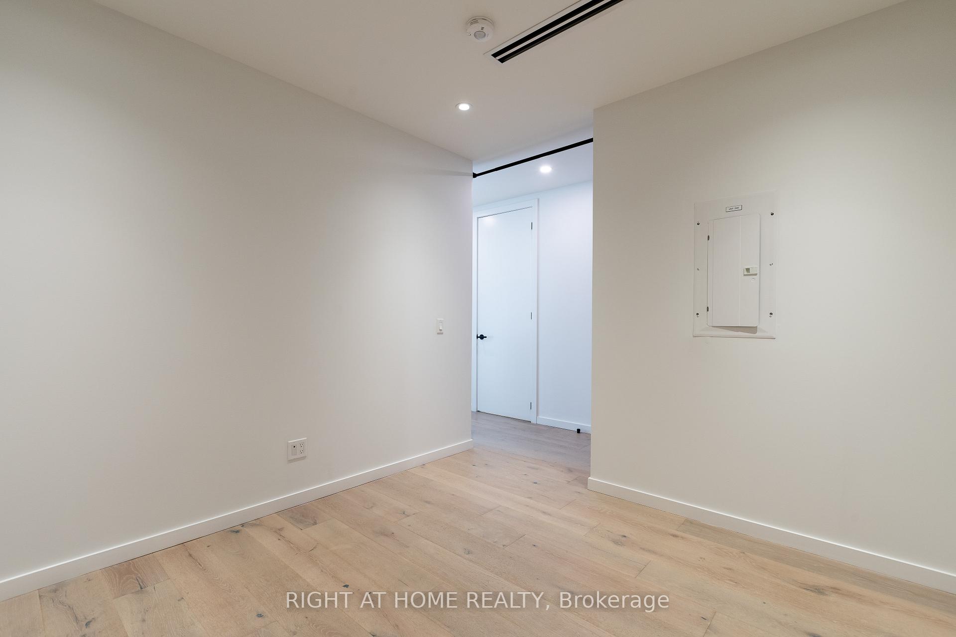778 Queen Street E 206, Toronto E01 — photo 5 of 5