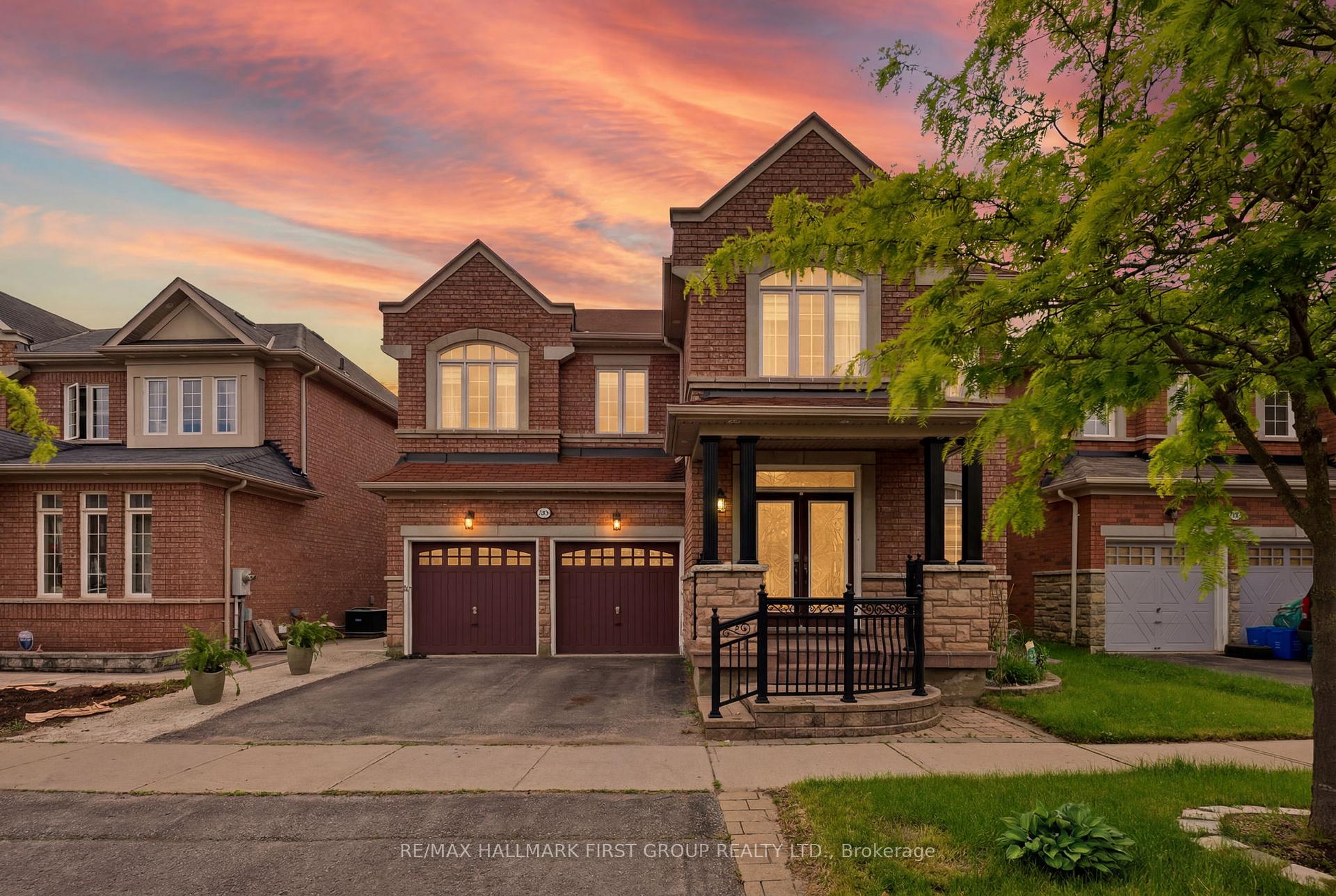 22 Cragg Crescent, Ajax, ON L1T 0E4