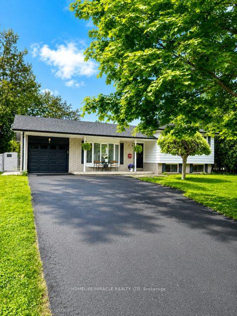 9 Strathy Road, Ajax, ON L1S 2T9