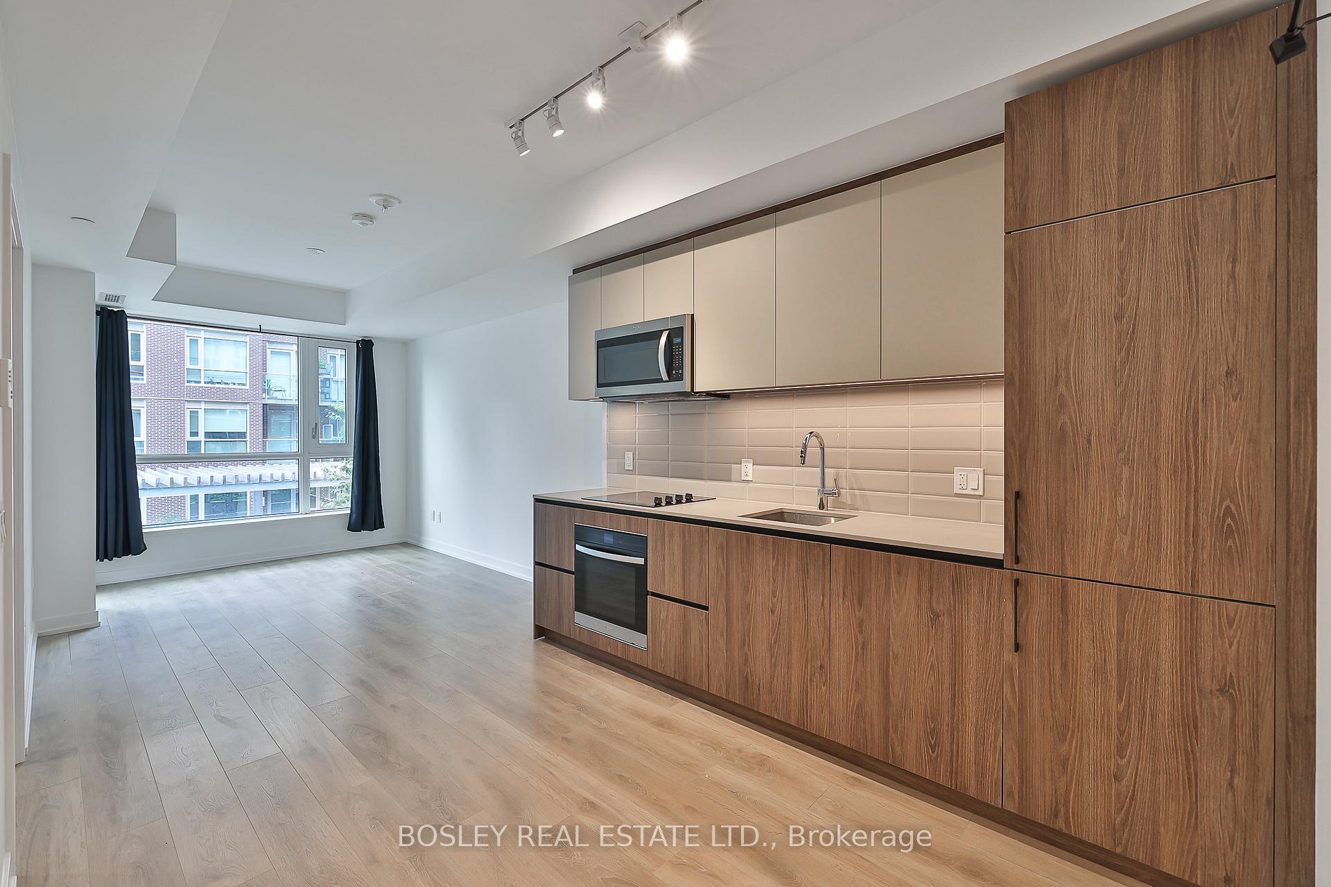 150 Logan Avenue 212, Toronto E01, ON M4M 0E4 — Toronto E01, Ontario