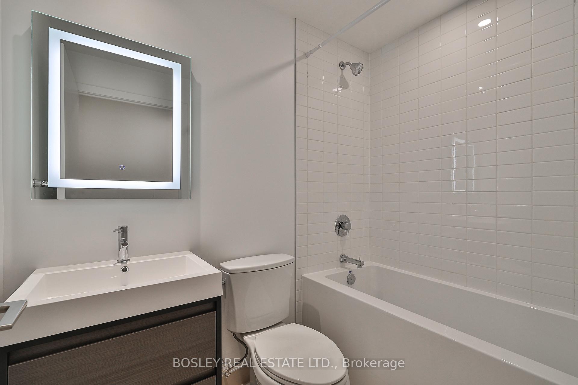 150 Logan Avenue 212, Toronto E01 — photo 5 of 5