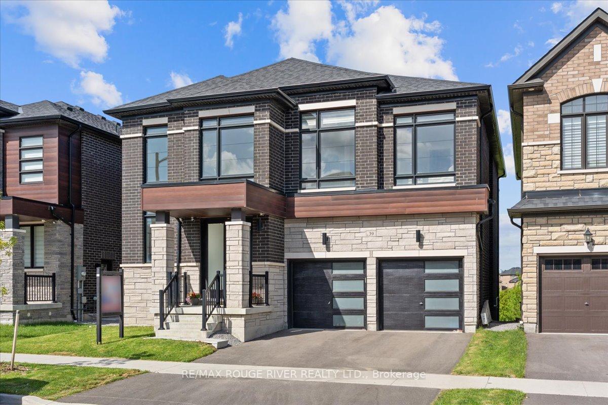 39 Armilia Place, Whitby, ON L1P 0P8