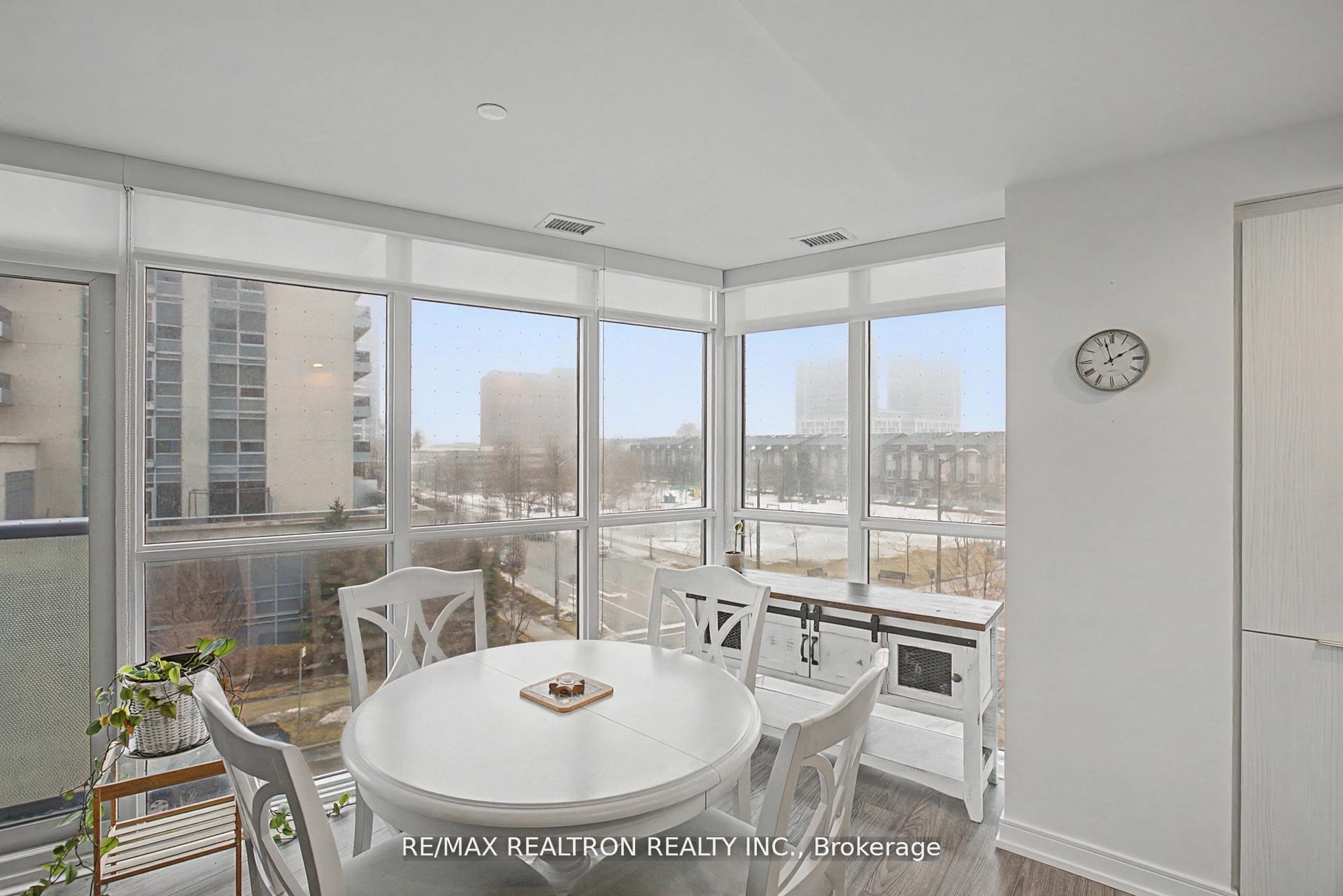 225 Village Green Square 308, Toronto E07, ON M1S 0N4