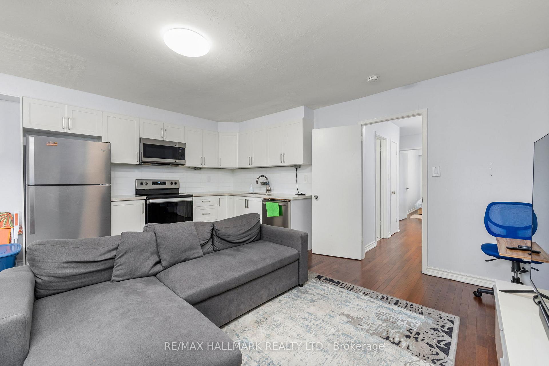82 Halsey Avenue 3, Toronto E03 — photo 5 of 5