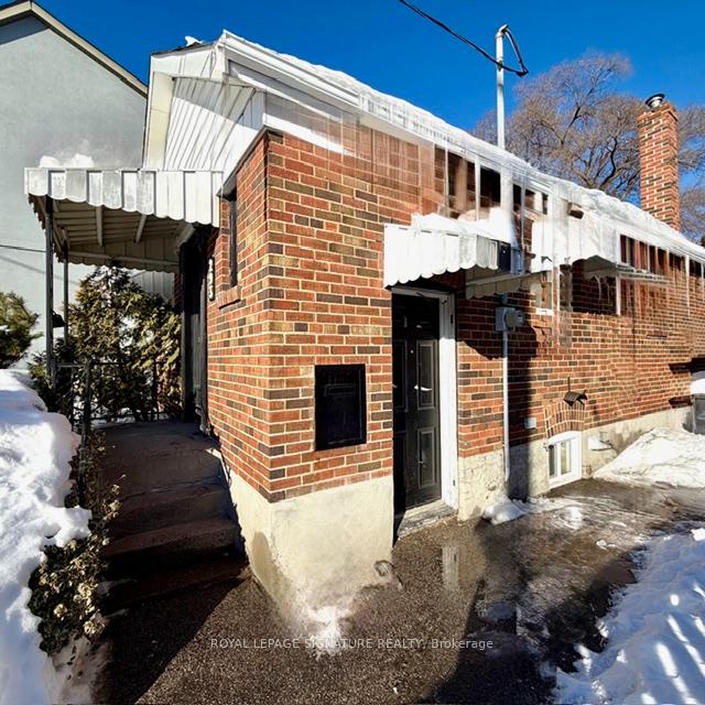 293 Glebemount Avenue Lower, Toronto E03 — photo 2 of 5