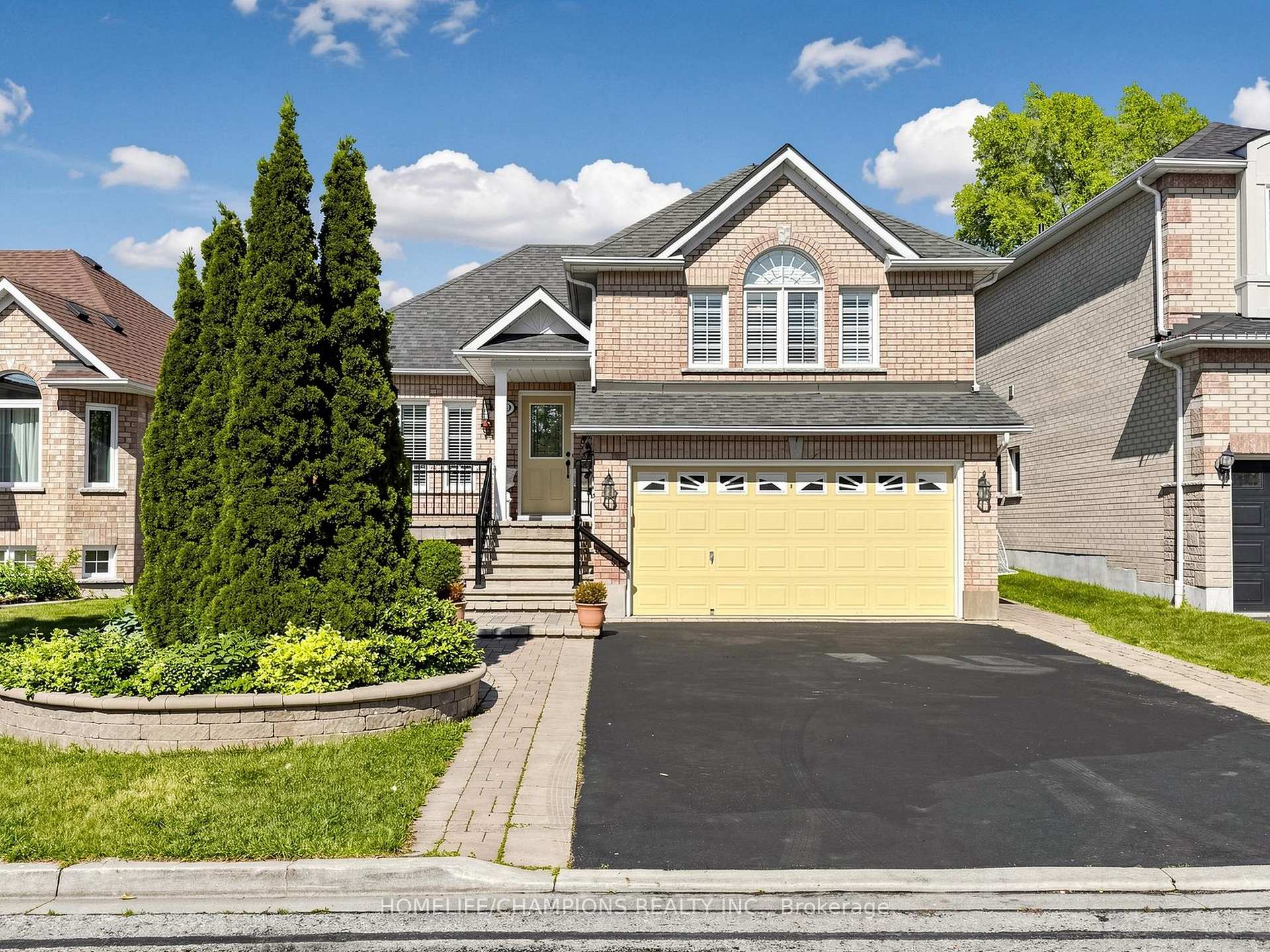 79 Abbyview Drive W, Whitby, ON L1P 1W5