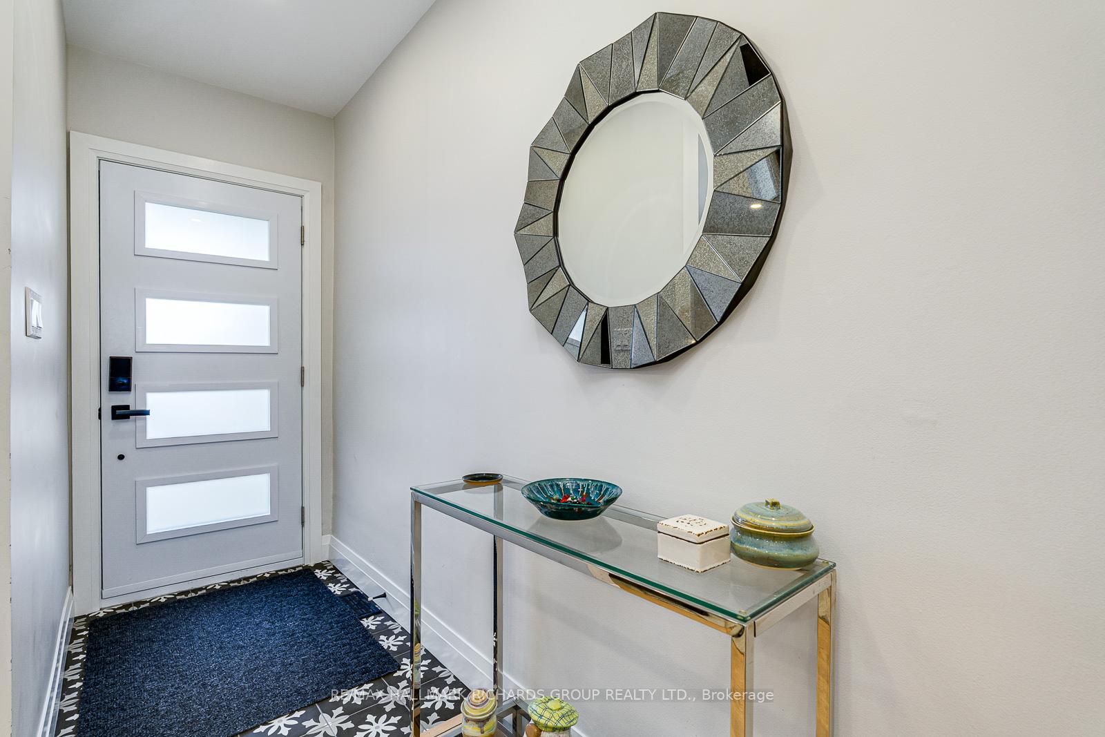 82 Chatham Avenue, Toronto E01 — photo 3 of 5