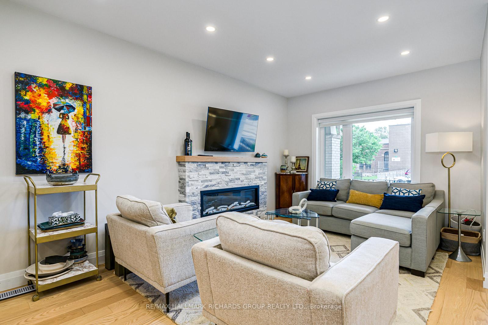 82 Chatham Avenue, Toronto E01 — photo 4 of 5