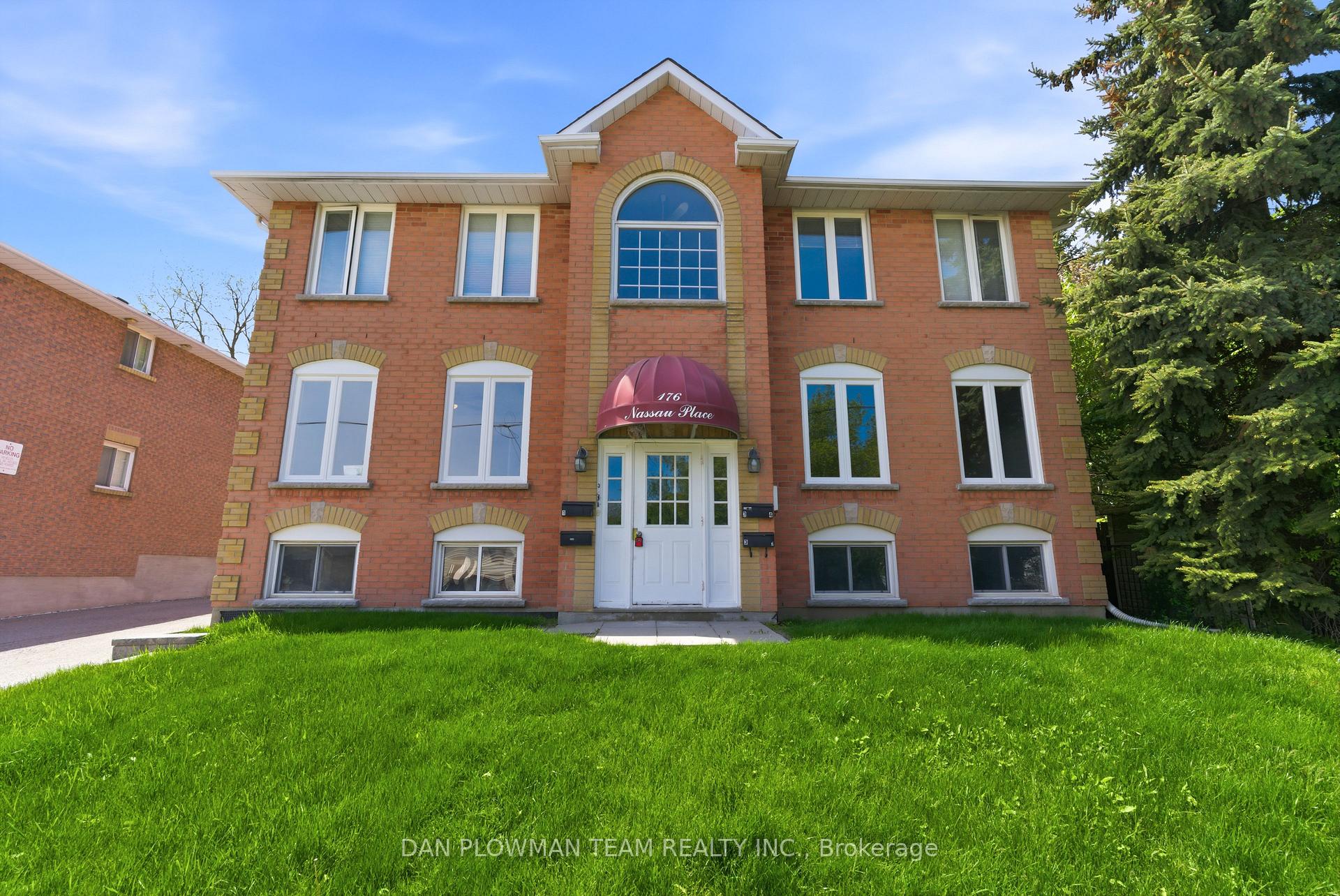 176 Nassau Street, Oshawa, ON L1J 4A5