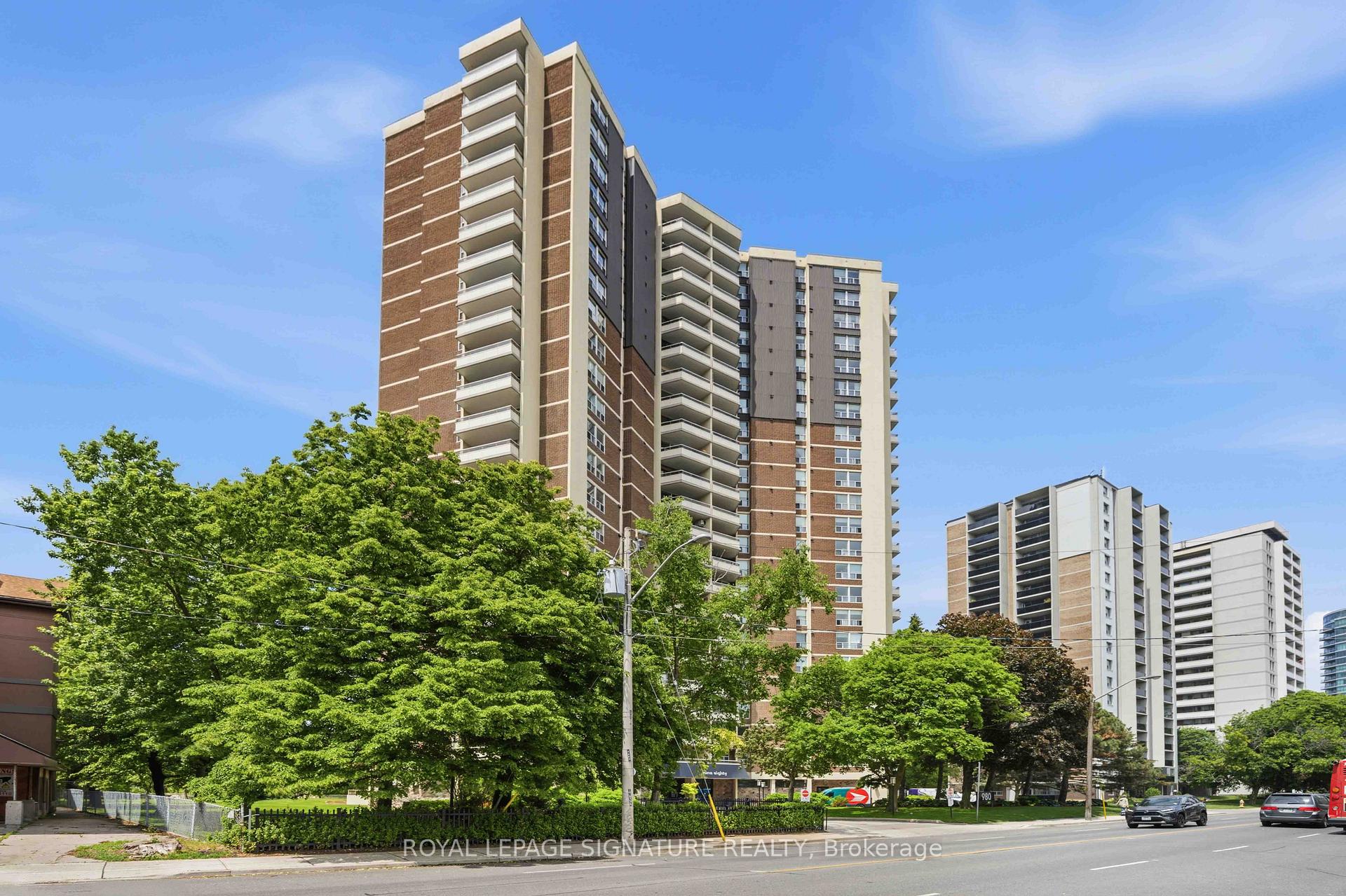 980 Broadview Avenue 1502, Toronto E03 — photo 2 of 5