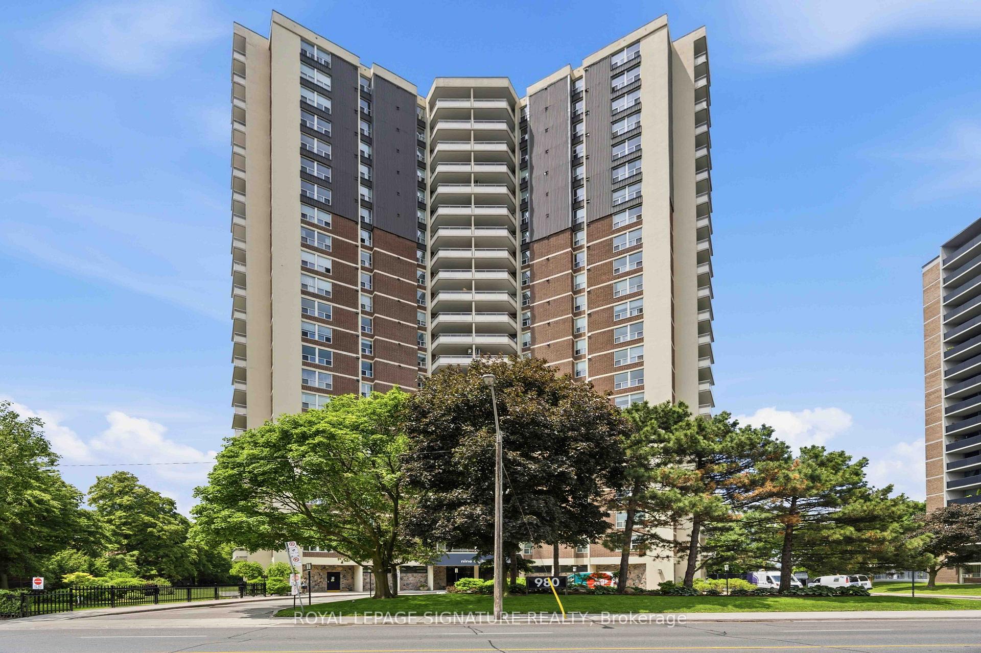 980 Broadview Avenue 1502, Toronto E03 — photo 3 of 5