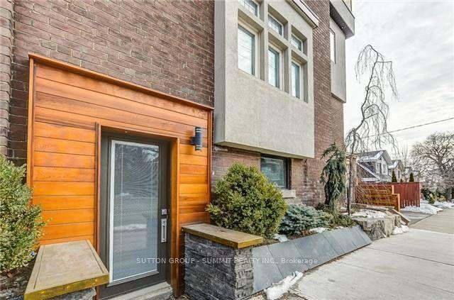 1 Columbine Avenue Lower, Toronto E02, ON M4L 1P2