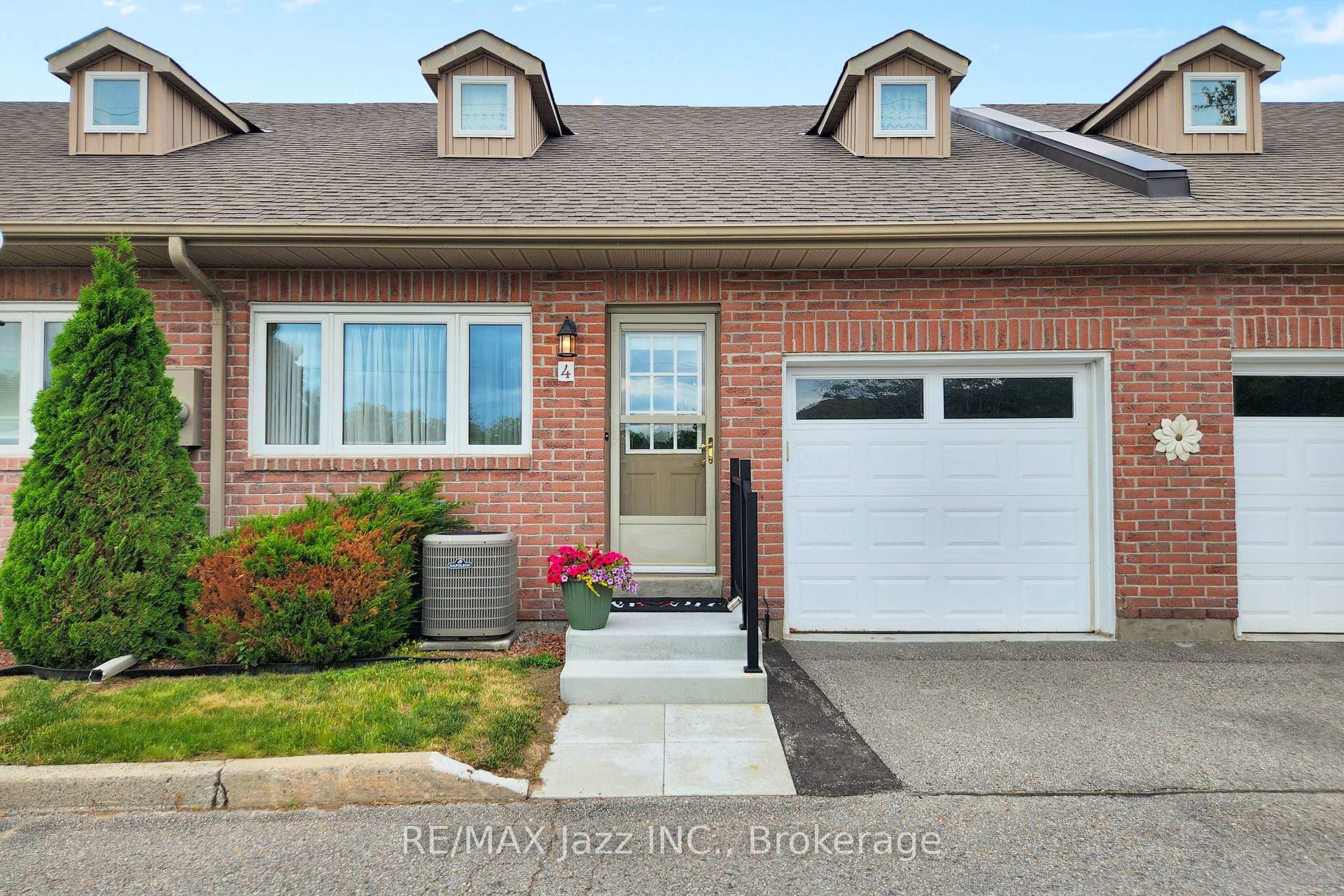 234 Water Street 4, Scugog, ON L9L 1C4